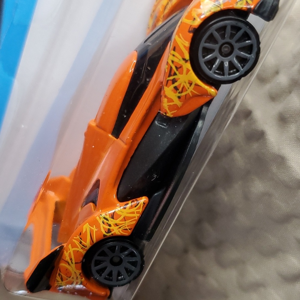 Hot Wheels - Picture 7 of 11
